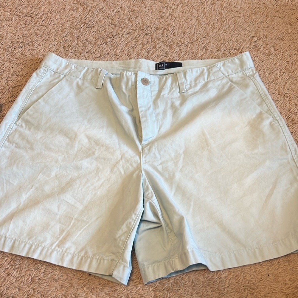 Cute light blue chambray Gap shorts